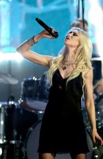 TAYLOR MOMSEN Performs at 2025 Rock & Roll Hall Of Fame Induction Ceremony 11/08/2025