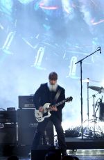 TAYLOR MOMSEN Performs at 2025 Rock & Roll Hall Of Fame Induction Ceremony 11/08/2025