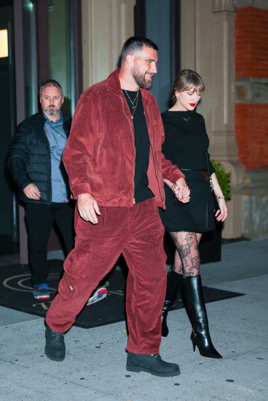 TAYLOR SWIFT and Travis Kelce Night Out in New York 11/06/2025