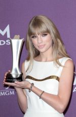 TAYLOR SWIFT at 47th Annual Academy Of Country Music Awards at MGM Grand Garden Arena in Las Vegas 04/01/2012