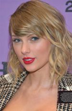 TAYLOR SWIFT - The Life Of A Showgirl 2025