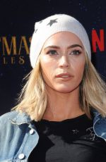 TEDDI MELLENCAMP att The Christmas Chronicles Premiere in Los Angeles 11/18/2018
