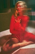 TONI GARRN for Mia Le Journal, November 2025