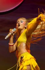 ZARA LARSSON Performs at OVO Arena Wembley in London 11/05/2025