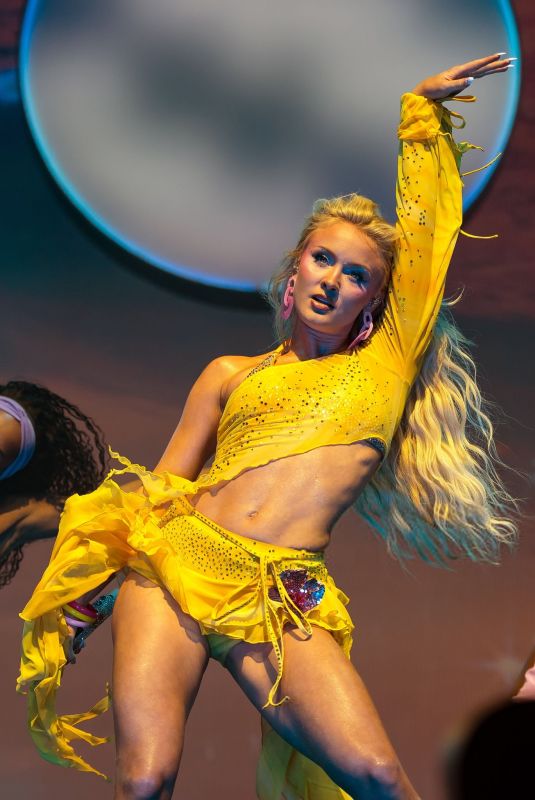 ZARA LARSSON Performs at OVO Arena Wembley in London 11/05/2025