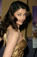 AISHWARYA RAI at Bride & Prejudice Premiere in New York 02/09/2005