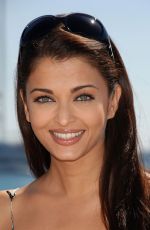AISHWARYA RAI at Provoked Photocall at Cannes Film Festival Cannes 05/19/2006