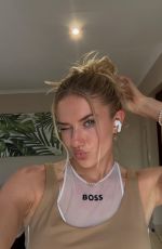 ALICA SCHMIDT - Instagram Photos 12/18/2025