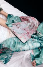 AMANDA SEYFRIED for Who What Wear, December 2025