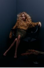 AMANDA SEYFRIED for Who What Wear, December 2025