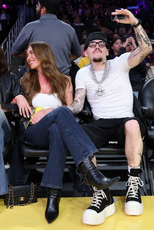 ANASTASIA KARANIKOLAOU and Yeat at Los Angeles Lakers vs Dallas Mavericks Game in Los Angeles 11/28/2025