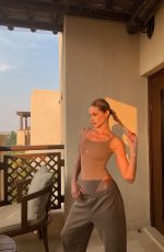 ANNA MARIA OLBRYCHT - Instagram Photos 12/04/2025