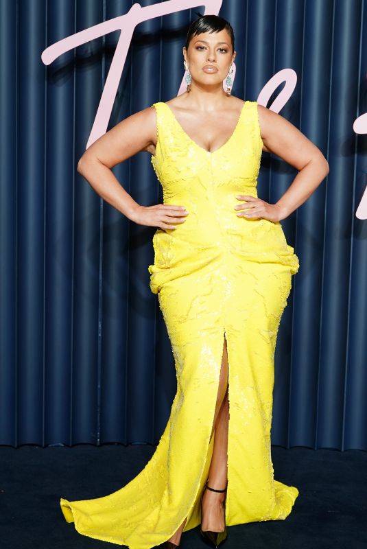 ASHLEY GRAHAM at Fashion Awards 2025 in London 12/01/2025