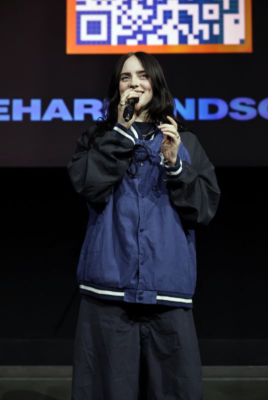 BILLIE EILISIH Gave Fans a First lLook at Her 3D Trailer for Hit Me Hard And Soft: The Tour (Live In 3D) 12/09/2025