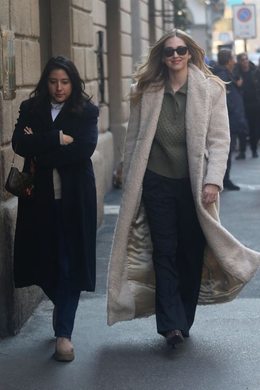CHIARA FERRAGNI Out at Fashion District in Milan 12/09/2025