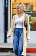 DAKOTA JOHNSON Meets up With Mom MELANIE GRIFFITH for Christmas Shopping in Los Angeles 12/23/2025