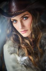 EMILY HALL for Folie Magazine, December 2025