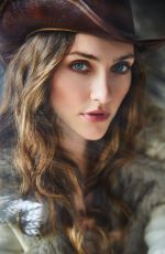 EMILY HALL for Folie Magazine, December 2025