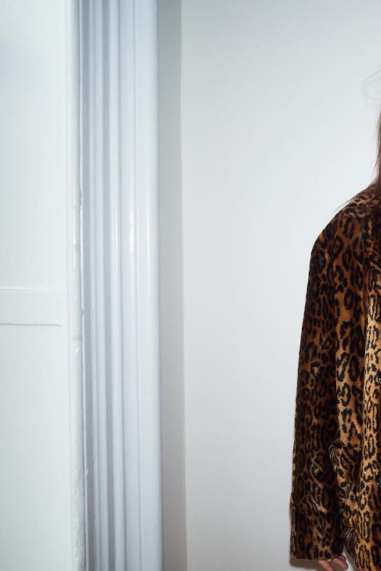 EMILY RATAJKOWSKI at a Photoshoot, December 2025