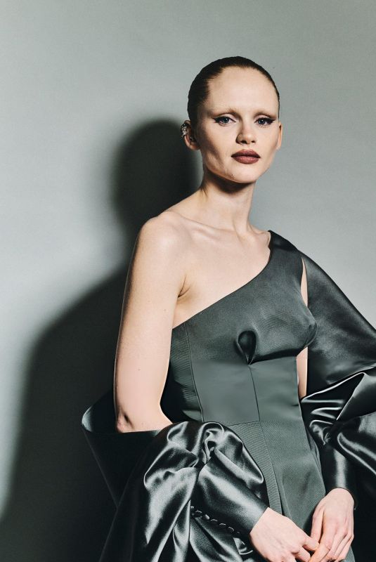 EMMA LAIRD – 2025 Gotham Awards Portrait Studio, December 2025