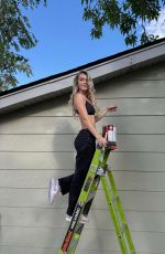 FAITH SCHRODER - Instagram Photos and Video 12/14/2025