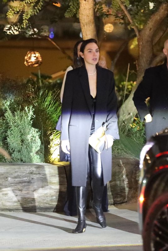 GAL GADOT Out for Dinner with Friends at Madeo Restaurant in West Hollywood 12/10/2025