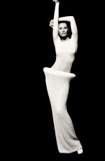 GISELE BUNDCHEN for Vogue Brazil, December 2025