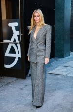 GWYNETH PALTORW Arrives at GMA Studio in New York 12/15/2025