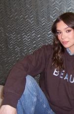 HAILEE STEINFELD for Beau Society Crewneck, December 2025
