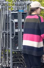 HAILEE STEINFELD Keeps a Low Profile Out in Los Angeles 12/04/2025