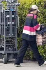 HAILEE STEINFELD Keeps a Low Profile Out in Los Angeles 12/04/2025