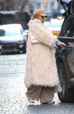 HEIDI KLUM Out with Family for Christmas Shopping in New York City 12/22/2025