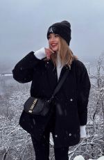 ILONA ARSENTIEVA - Instagram Photos 11/30/2025