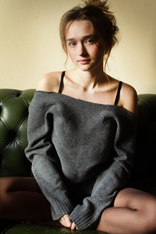 INDIA FOWLER at a Photoshoot, December 2025