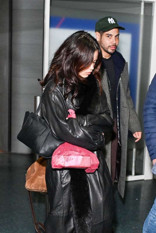 JENNA ORTEGA Arrives at Charles de Gaulle Airport in Paris 12/07/2025
