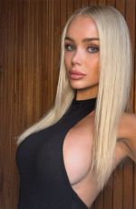 JULIA CAVANAGH - Instagram Photos 12/26/2025