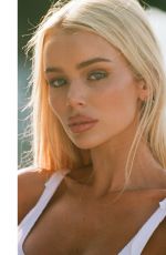 JULIA CAVANAGH - Instagram Photos and Video 12/04/2025