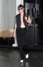 KRISTEN STEWART Leaves Her lLoft in New York City 12/02/2025