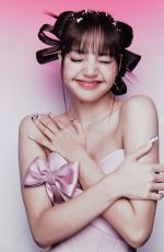 LALISA MANOBAL - Instagram Photos 12/24/2025