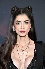 LEEANNA VAMP at Five Nights at Freddy