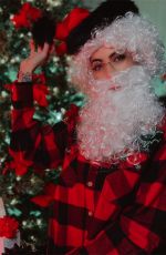 LEEANNA VAMP - Instagram Photos 12/15/2025