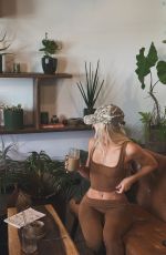 LEILA FALER - Instagram Photos and Video 12/09/2025