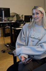 LENA GERCKE - Instagram Photos 12/21/2025
