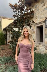LINDSAY BREWER - Instagram Photos 12/07/2025