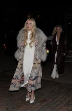 LINDSEY VONN Out for Christmas Dinner at Casa Tua in Aspen 12/25/2025