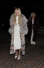 LINDSEY VONN Out for Christmas Dinner at Casa Tua in Aspen 12/25/2025