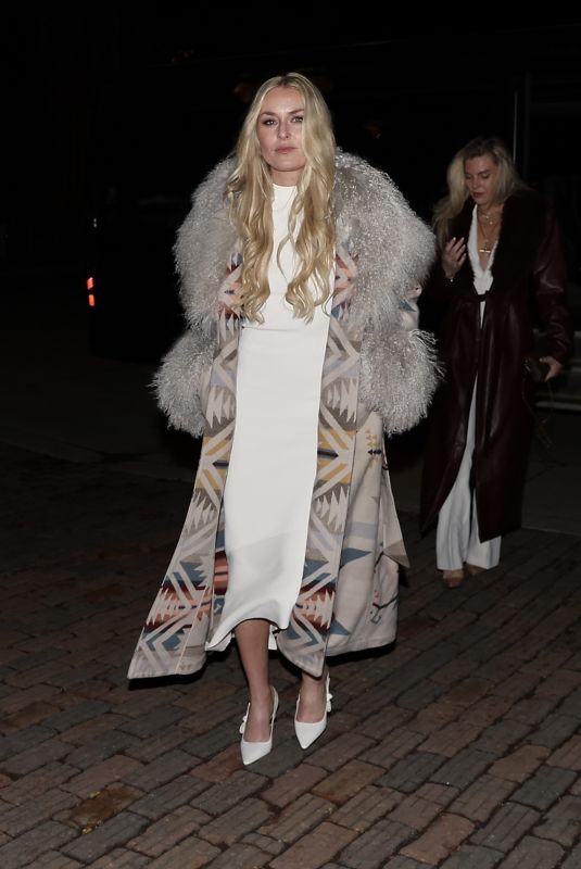 LINDSEY VONN Out for Christmas Dinner at Casa Tua in Aspen 12/25/2025