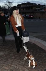 LINDSEY VONN Out for Christmas Shopping in Aspen 12/24/2025