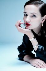 LISA VICARI for Something About Rocks Winter 2025