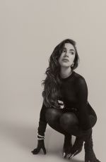 LUANA BARRON for Revista Signature, December 2025